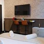 Spacious & Stylish 3 Adjacent Bedrooms In * Gent