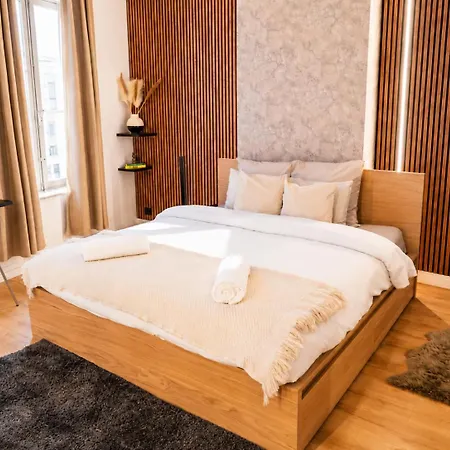 Lägenhet Spacious & Stylish 3 Adjacent Bedrooms In