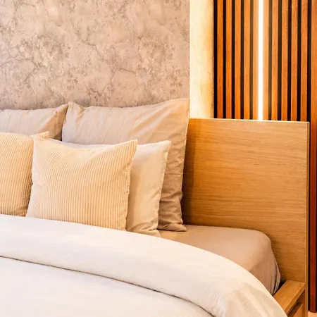 Spacious & Stylish 3 Adjacent Bedrooms In Lägenhet Gent