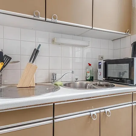 Spacious & Stylish 3 Adjacent Bedrooms In Gent