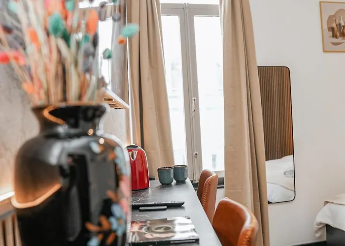 Spacious & Stylish 3 Adjacent Bedrooms In Apartamento *