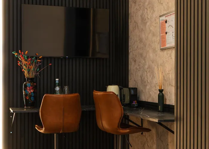 Spacious & Stylish 3 Adjacent Bedrooms In Apartamento Gante