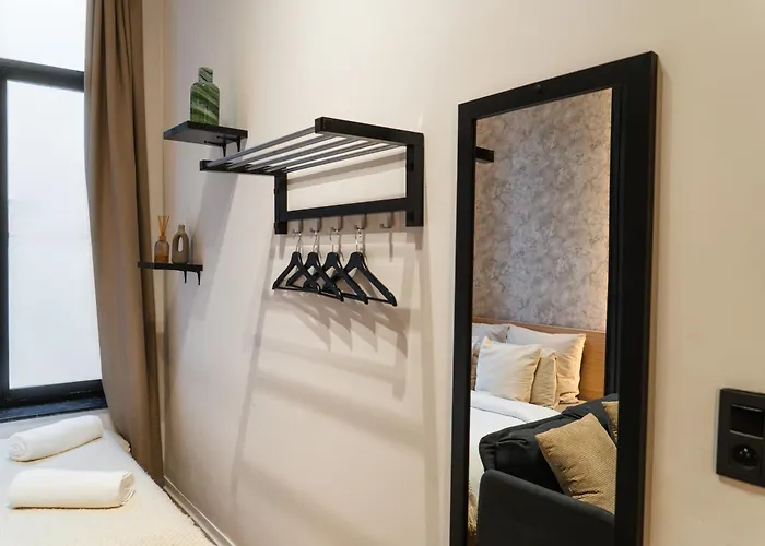 Spacious & Stylish 3 Adjacent Bedrooms In Gante