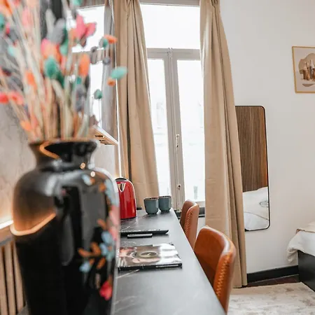 Spacious & Stylish 3 Adjacent Bedrooms In Apartman *